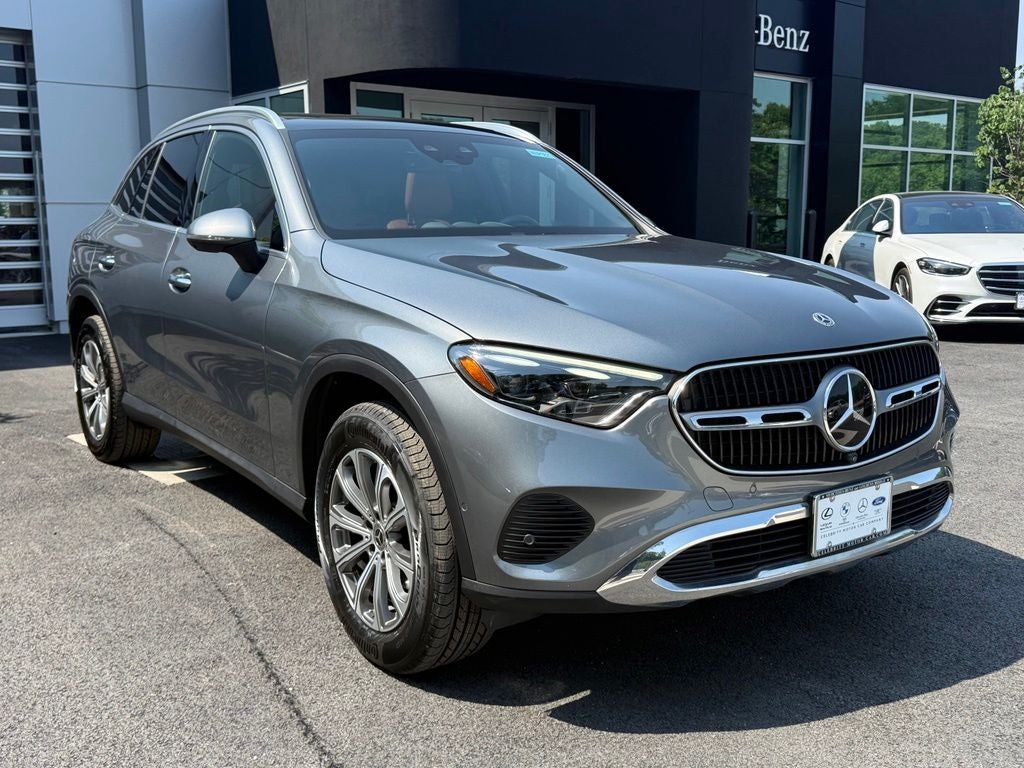 2023 Mercedes-Benz GLC 300